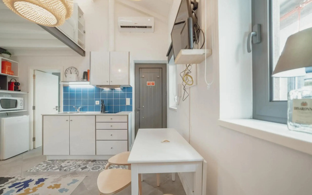 Mezzanine Stylish Apartment S