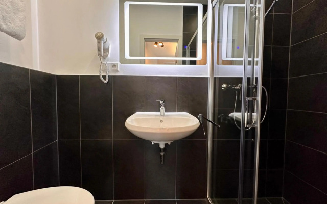 SMARTY Cologne Dom Hotel - Boardinghouse