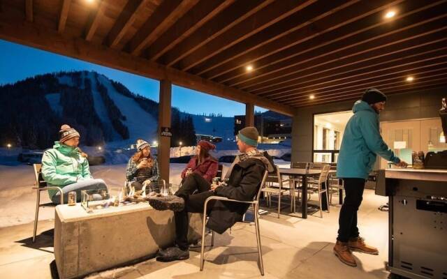 Mountain Shadow Hostel