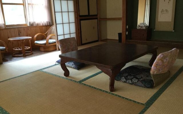 Jigokudani Onsen Korakukan