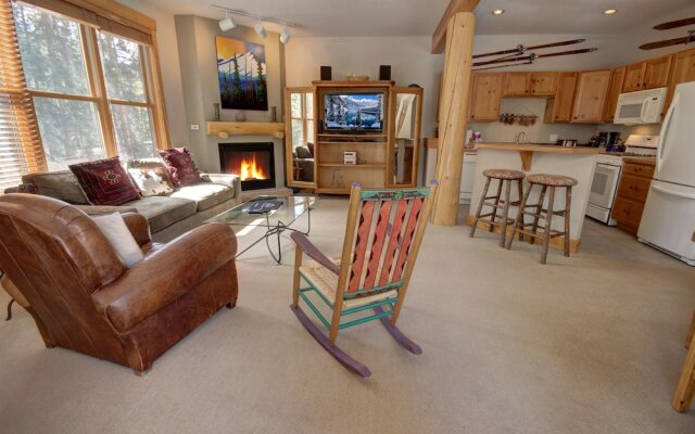 Trappers Crossing 8764