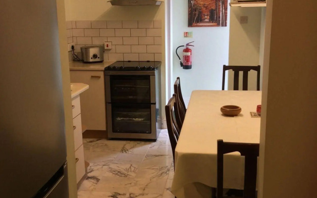 Orchard Manor - Guest house
