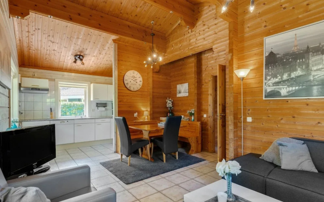 Chalet in Hulshorst Near Lake
