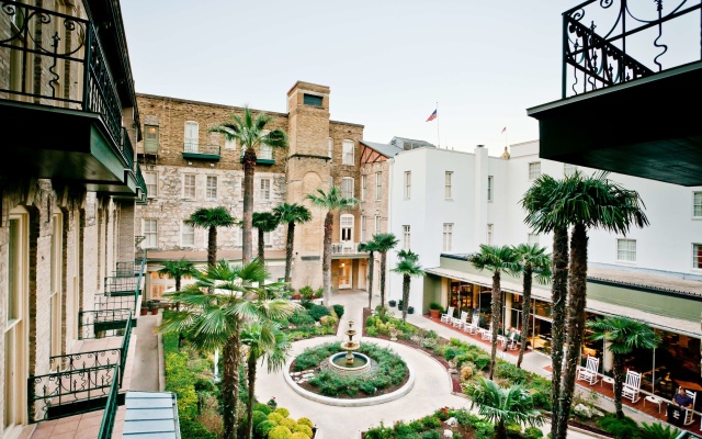 Menger Hotel