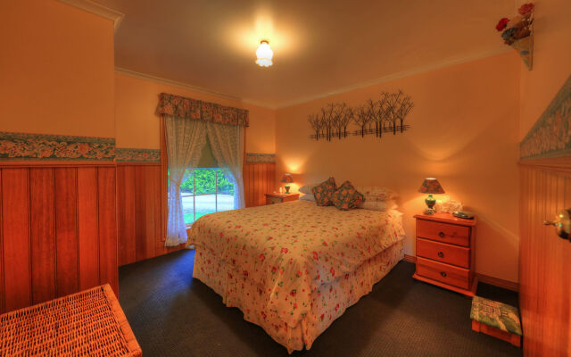 Rosebank Cottage Collection