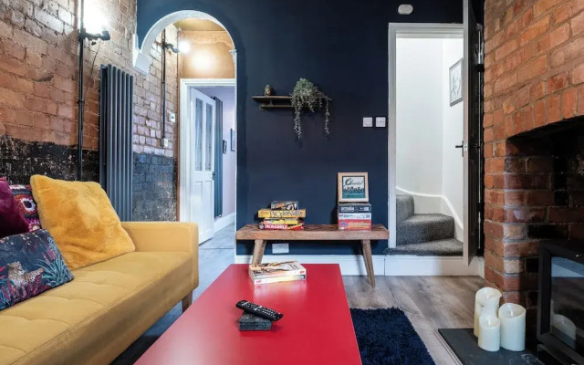 Lowell Street - Cosy 2 BD in Worcester