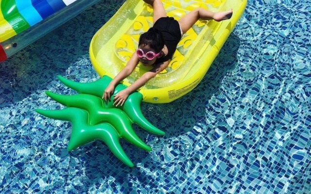 heymi the family manor