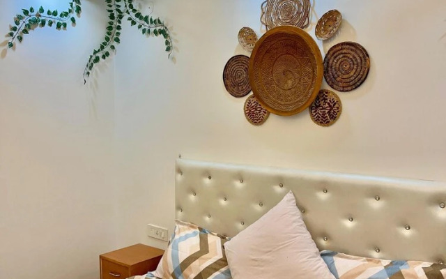 Siesta Homestay 1BR - balcony in shimla