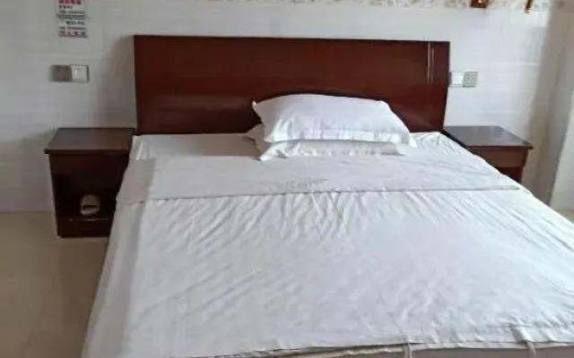 Pingguo Lvyuan Hotel
