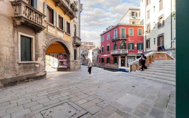 S. Lucia Canal View by Wonderful Italy