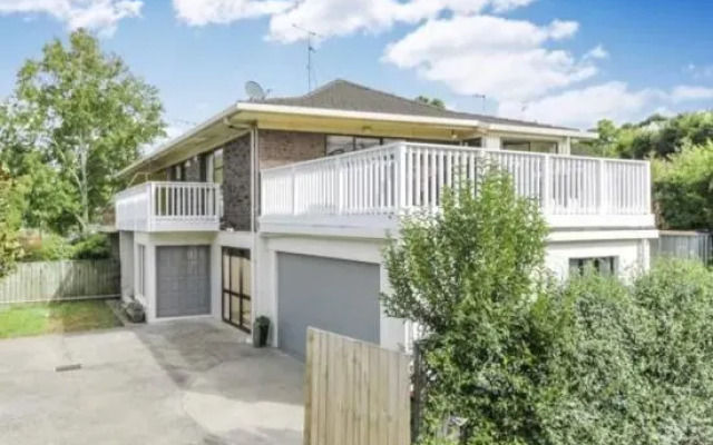 Remuera Spacious Holiday Home