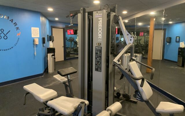 Longhollow Point Inn Studio 1105
