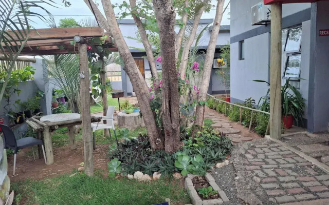 Shalakwe Hills-Inn Guesthouse