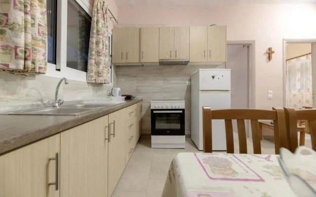 Anthi Studios & Apartments