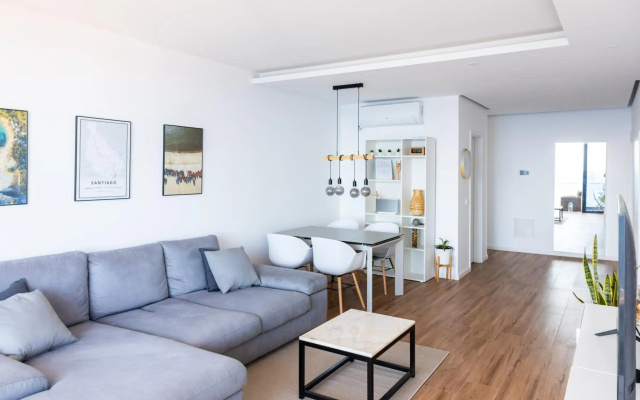 3 bdr aprt, stunning seaview, rooftop pool - LCGR