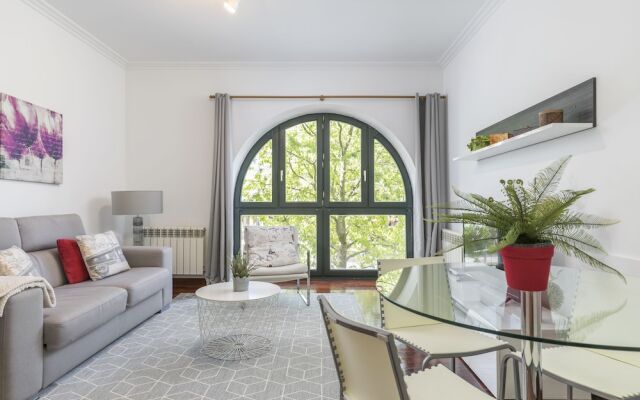 Boulevard Apartment by Sanserent