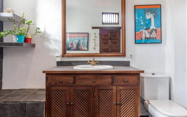 Flatguest Amiga Mia - Traditional House