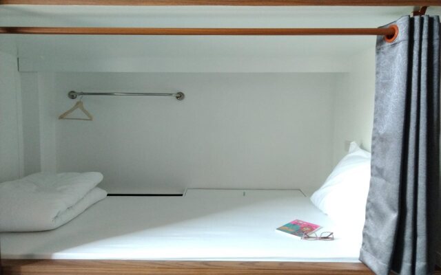 Wee Hostel