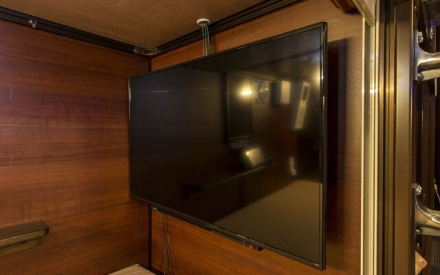 Capsule Hotel Anshin Oyado Premier Resort Kyoto Shijo Karasuma
