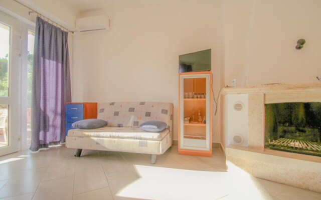 Adila A2 in Novigrad