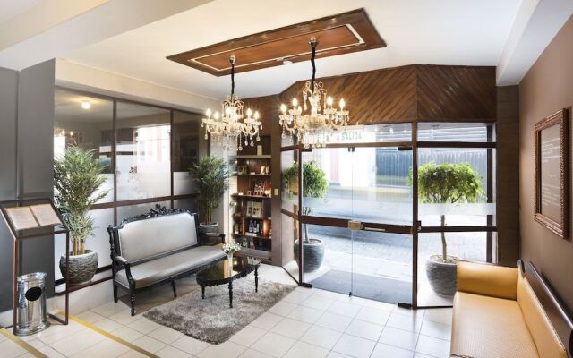 Hotel Corregidor by Cassana