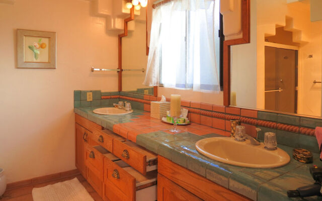 Topanga Canyon Inn B&B