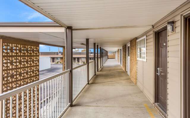 Americas Best Value Inn Lebanon, MO