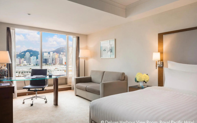 Royal Pacific Hotel (Chalet)