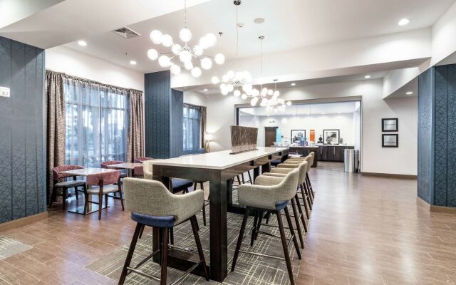 Hampton Inn Locust Grove