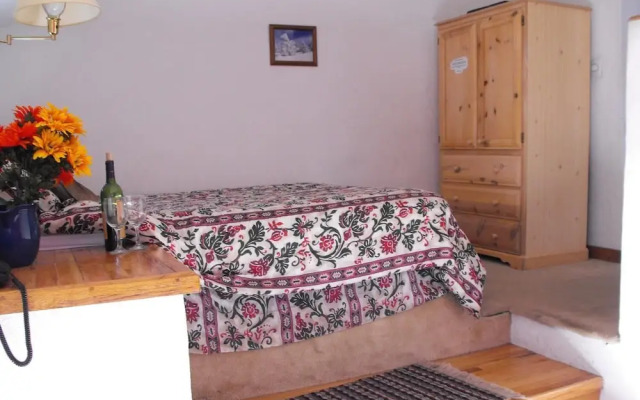 Amizette Inn and Restaurant