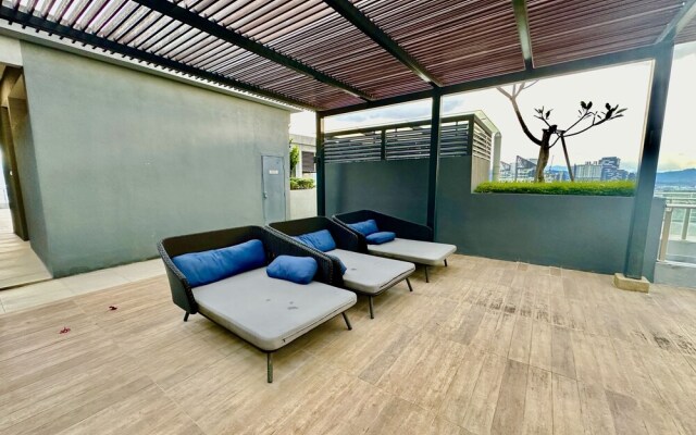 Neu Suites by Moonlight