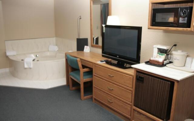 AmericInn Lakeville