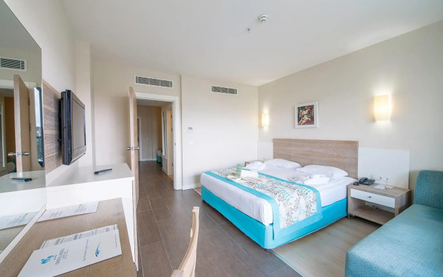 Sunrise Queen Luxury Resort & Spa