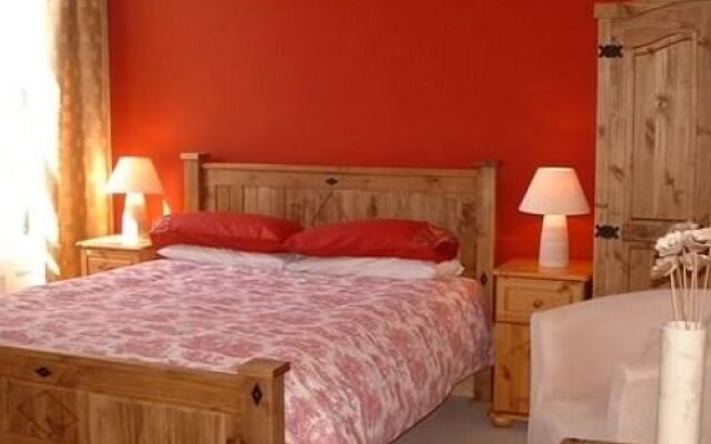 Clarmont Guest House