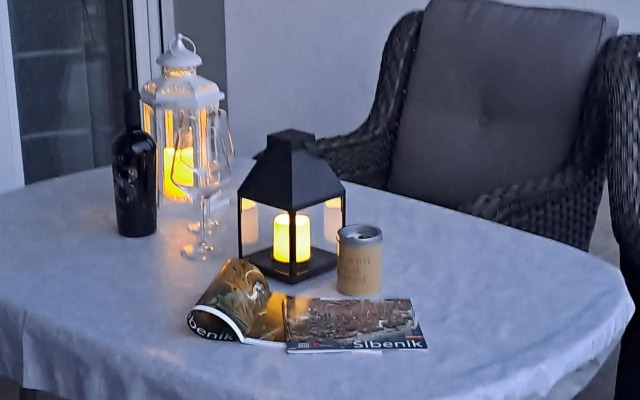 Apartment Mira