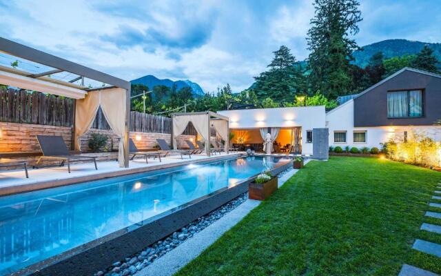 Merangardenvilla