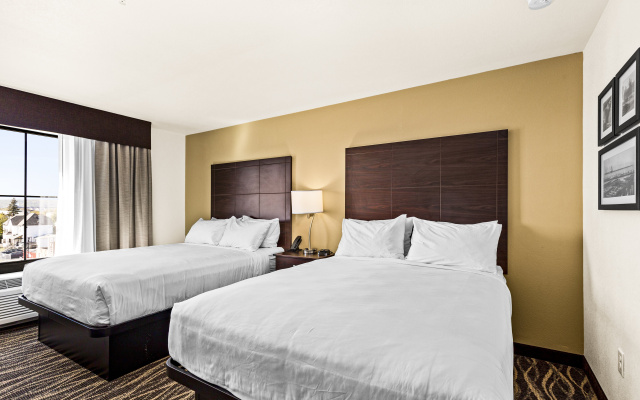 Cobblestone Hotel & Suites - Superior Duluth