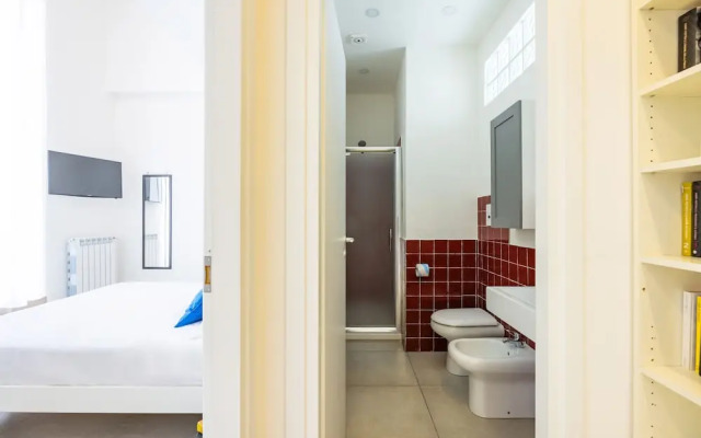 Quartieri Spagnoli Modern Flat by Wonderful Italy