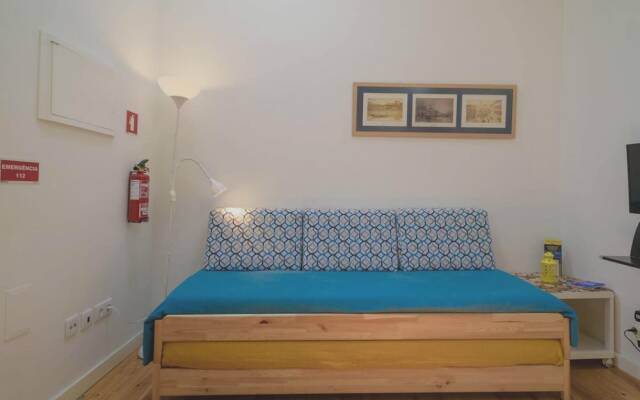 Studio in Vila Nova de Gaia, with Wonderful City View, Terrace And Wifi