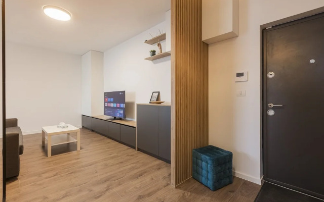 Zoe Apartment