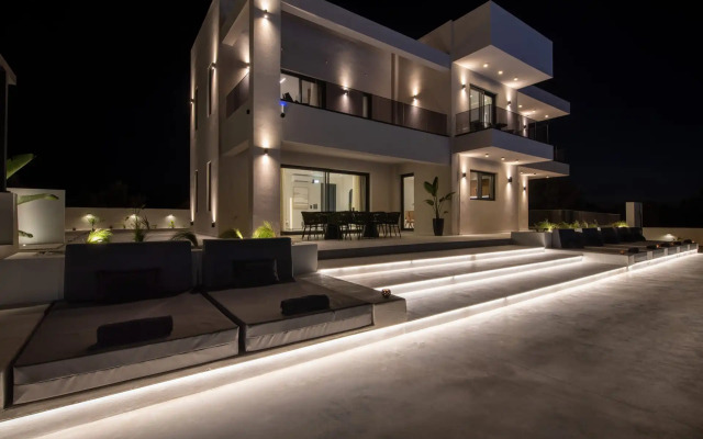 LeEva Oasis Villa