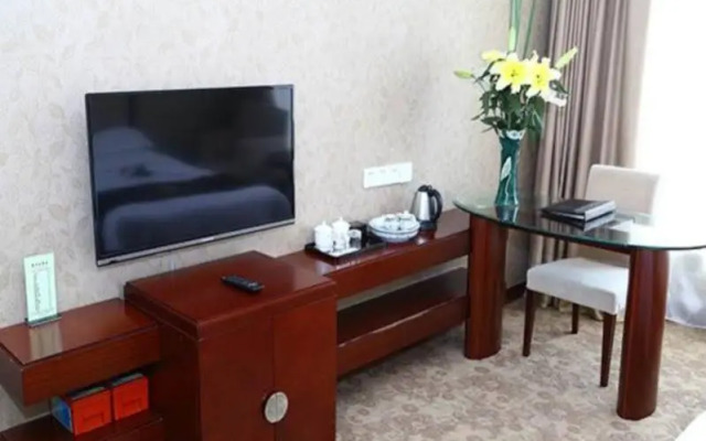 Long Zhou Grand Hotel