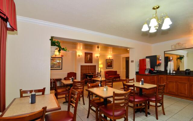 Best Western Salinas Monterey Hotel