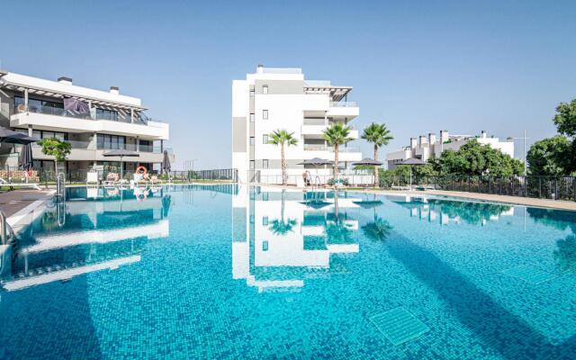 LME92B - Top class flat in Estepona, near beach