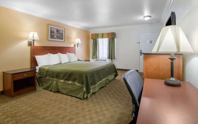 Rodeway Inn Adelanto US 395