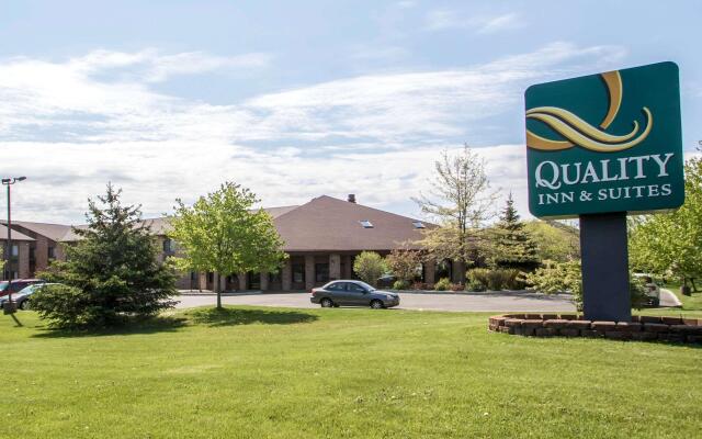 Quality Inn & Suites Sun Prairie Madison East