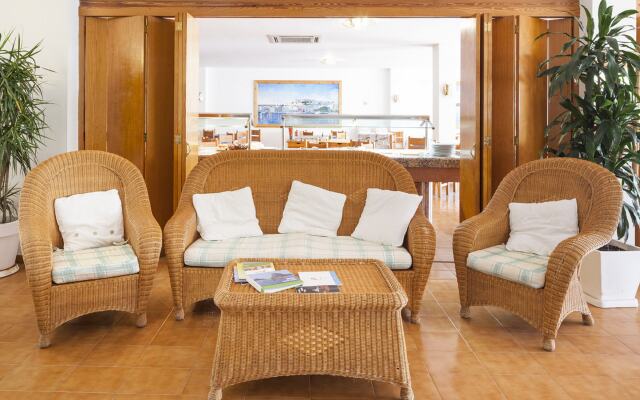 Aparthotel Puerto Cala Vadella