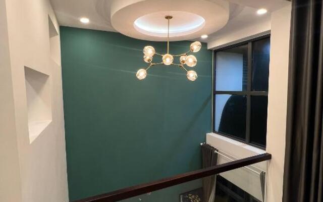 Thuong's House
