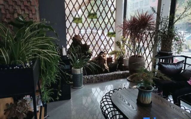 Xihua Baina Boutique Hotel