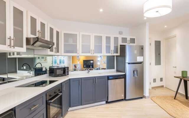 Captivating 1BR With Balcony in Panama